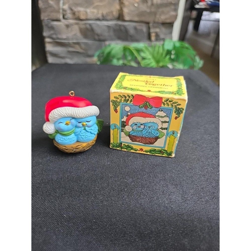 Vintage Avon NESTLED TOGETHER Bluebirds in Nest Christmas Ornament 1982 MIB